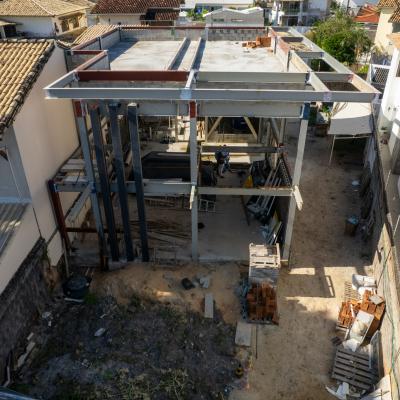 Construção em andamento